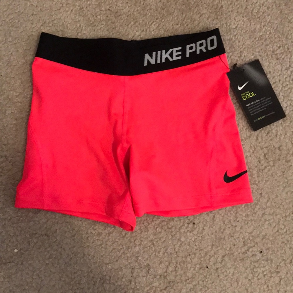 Nike pros (girls)